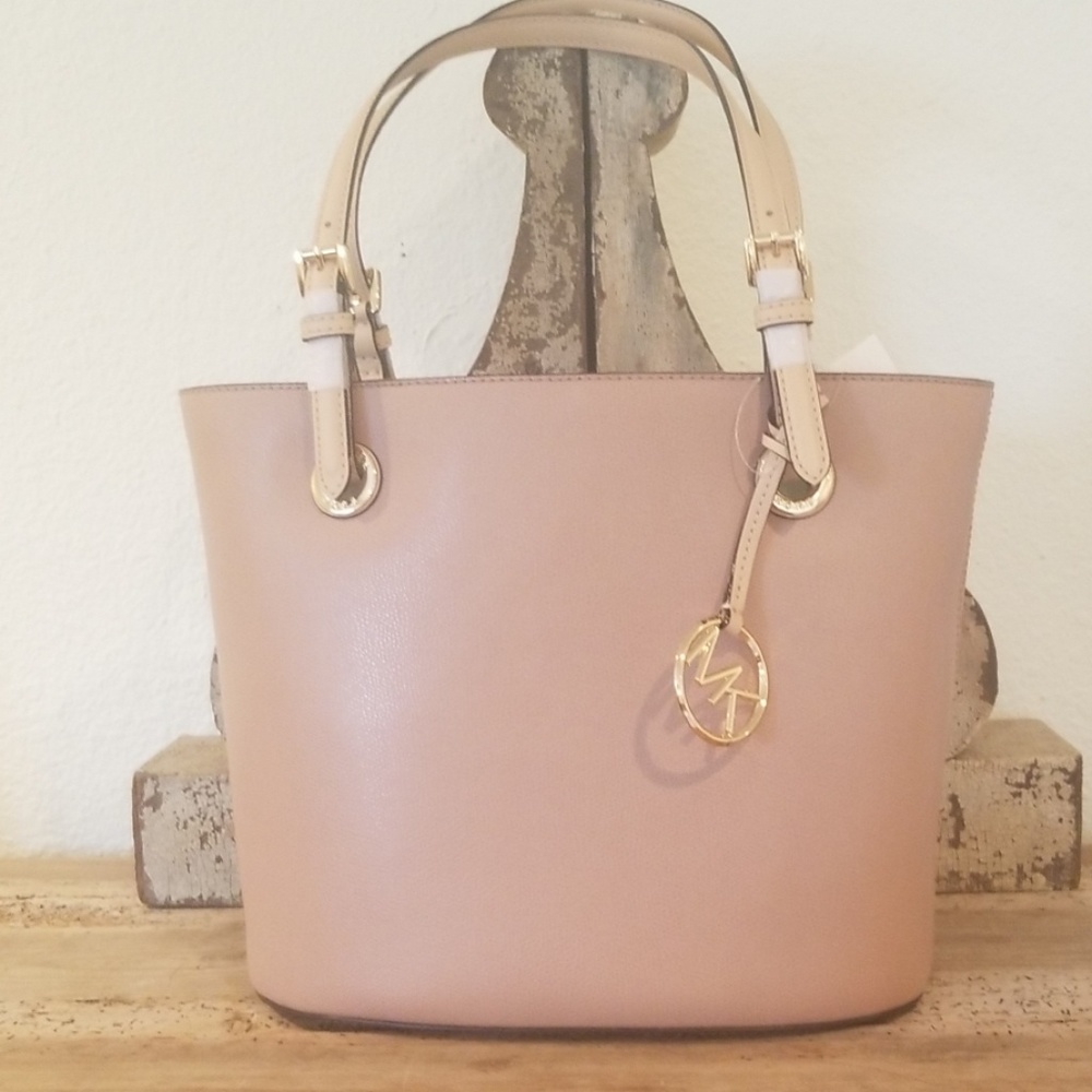 Michael Kors Jet Set Tote